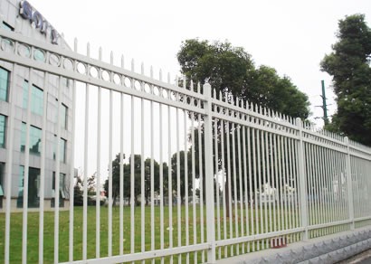 广州厂区锌钢护栏使用案例